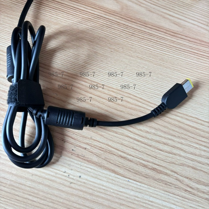 Chargeur pour ordinateur porta - Laptop Charger avis et prix